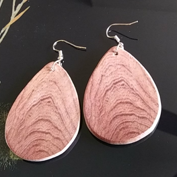 Jewelry - Wood Grained Teardrop Earrings NEW
